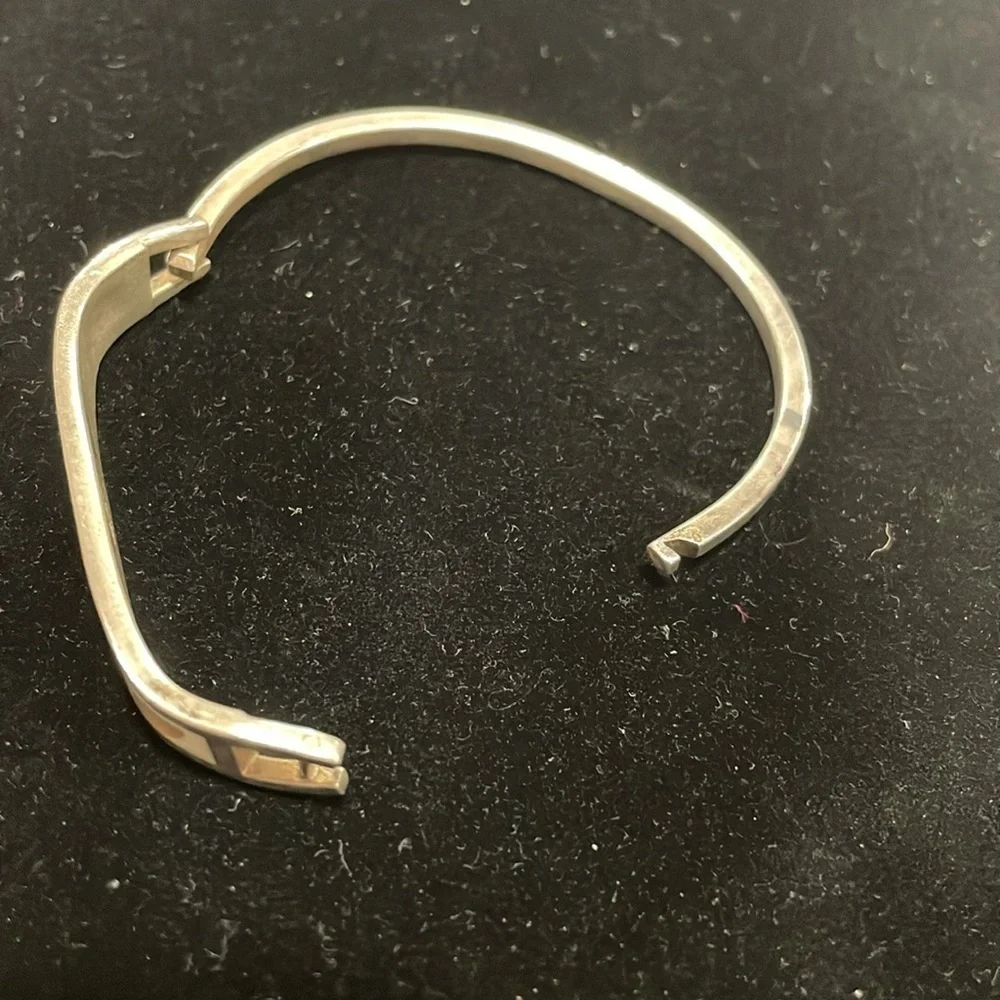 Honcho En Mexico Inlaid silver side clasp bracelet - Picture 4 of 5